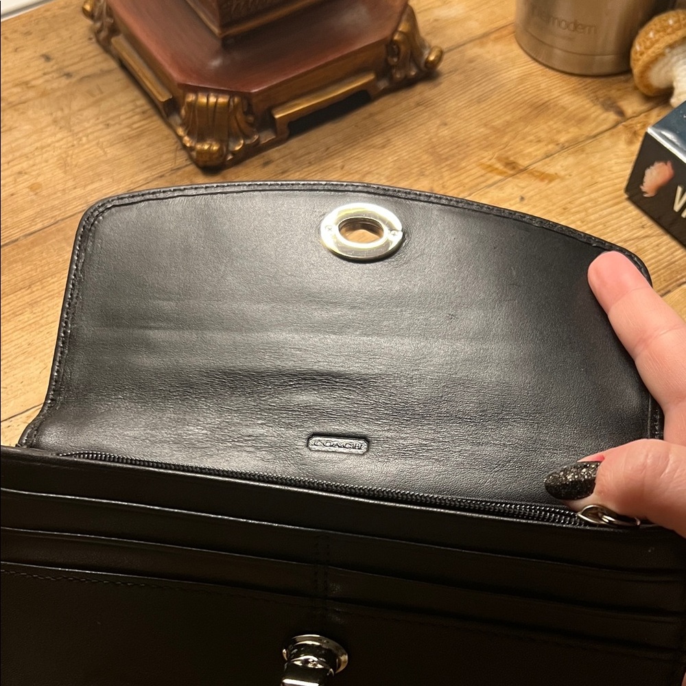 NWT Coach Leather Turn Lock Wallet - Picture 6 of 9